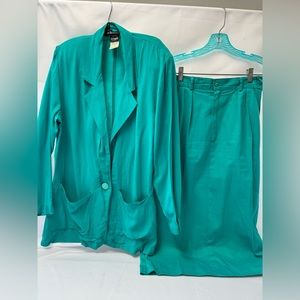 Vintage 2 piece skirt suit set